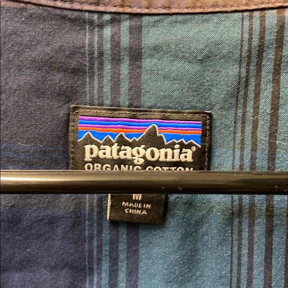 Patagonia button up long sleeve - Picture 2 of 5
